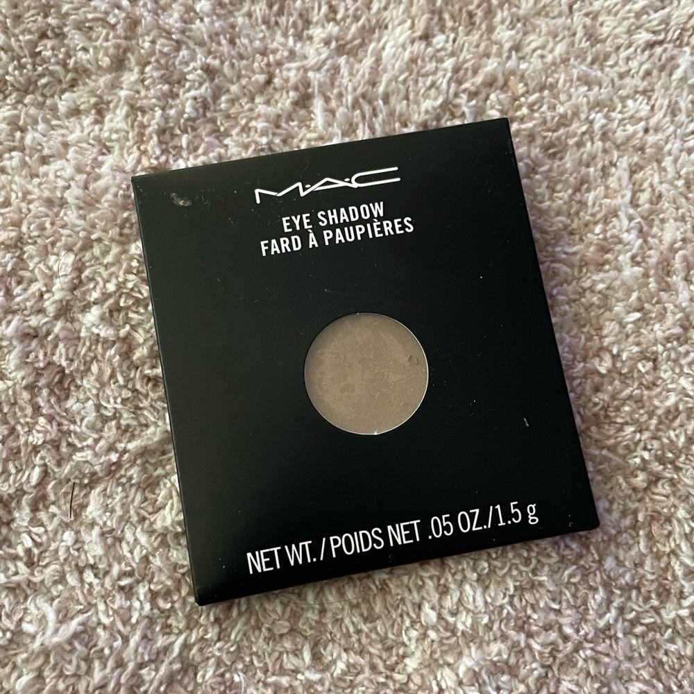 MAC Cosmetics Omega Eyeshadow Refill